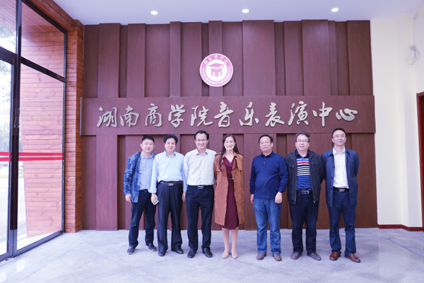 1509098377767080186.jpg Sbiaoyanzhongxin.jpg