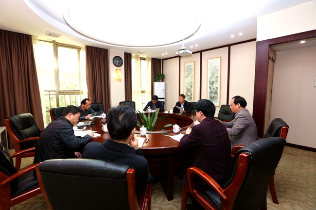 1524123847622038263.jpg 中心组.jpg