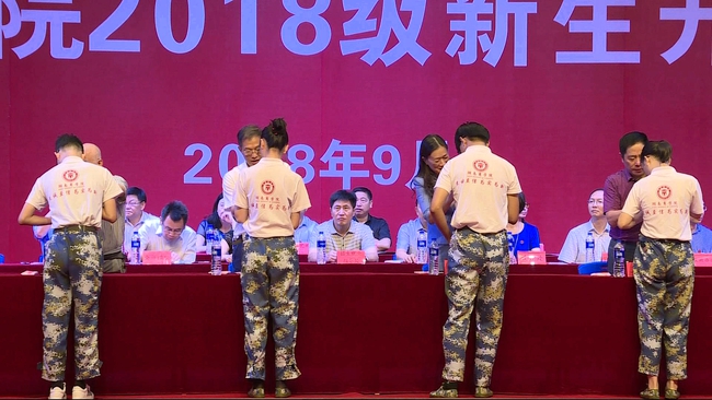 1537357000278065310.jpg 882762464911392925_副本.jpg