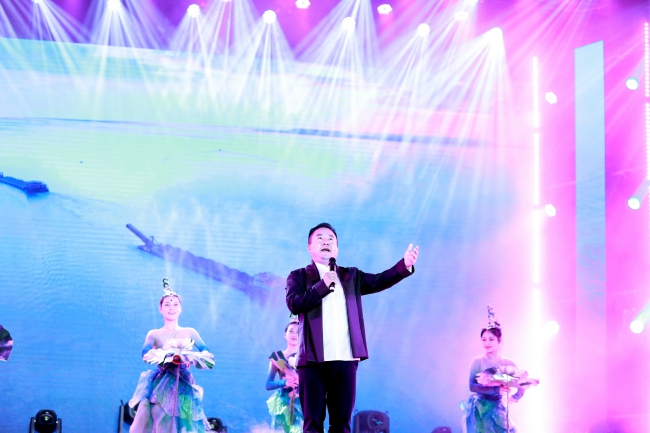 1574617126834043456.jpg 76737aebd26477cece241678b16e014.jpg