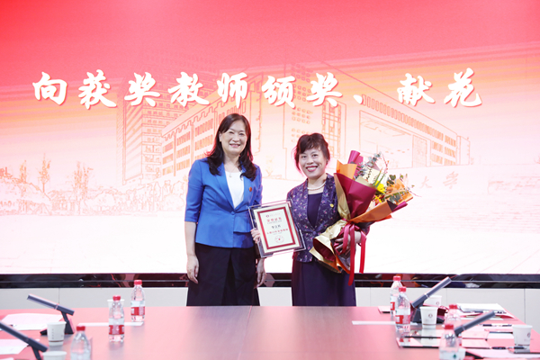 1631283563179071369.jpg 10.jpg