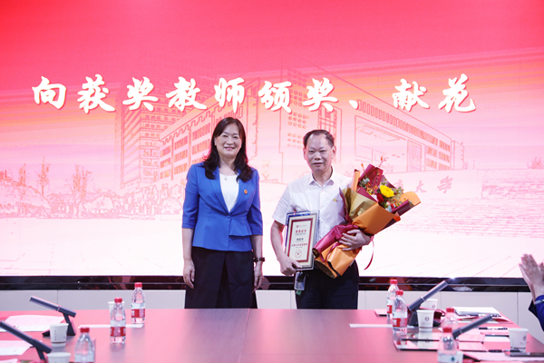 1631283580688027590.jpg 12.jpg