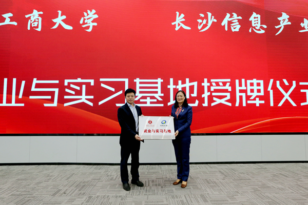 1652453576990068980.jpg 4.jpg