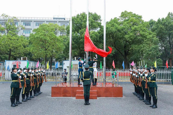 1664985396029013380.jpg 4.jpg