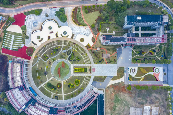 1670991995786024892.jpg 1.jpg