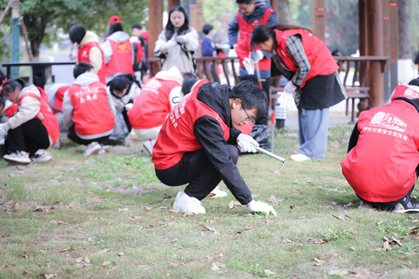 1677599768941031526.jpg 5.jpg