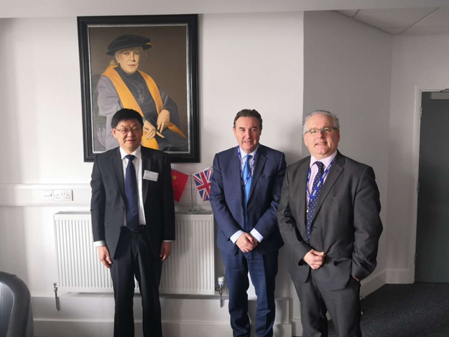 张院长与PeterJohn校长、Woodman副校长_副本.jpg