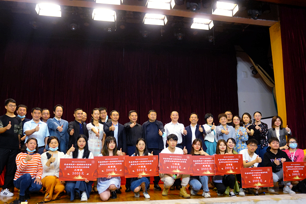 1622689041939070337.jpg 2.jpg