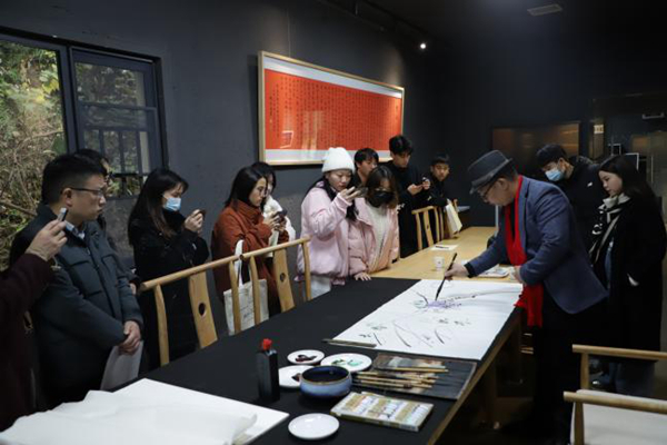 1640429150387010715.jpg 2.jpg