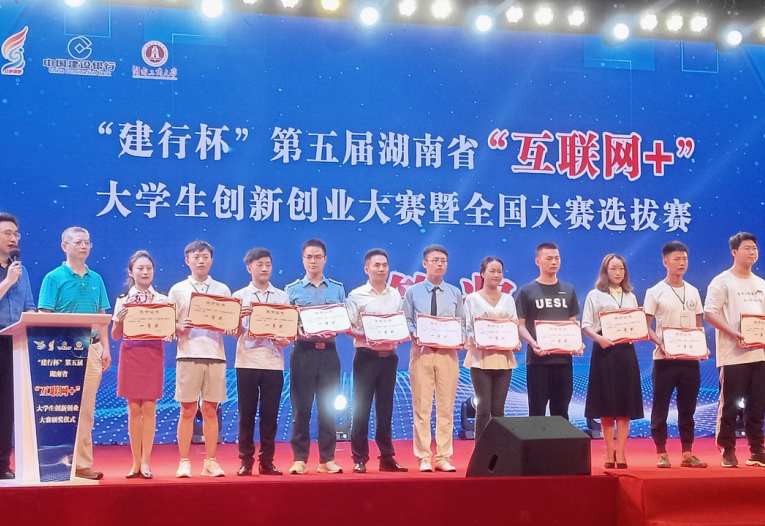 1567354965726015121.jpg 1567354965726015121.jpg