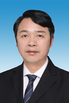 校党委副书记彭晓辉