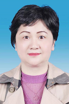 张玲.jpg
